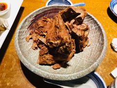特色大铁锅烀腔骨-95号酱骨·一块豆腐(展春园西路店)