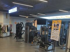 -超鹿运动(达信大厦店)
