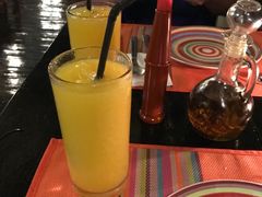 -Trattoria Altrove