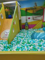 -孩子王(万达广场店)