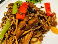 茶树菇焗牛柳-江南韵·无锡太湖文化体验餐厅(凤凰天街店)