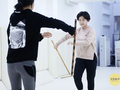 -菠萝格斗巴西柔术训练馆