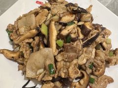 -何适山庄 ·可团建(水长城P2停车场店)