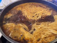 -运气牛自助酱大骨火锅(南京东路店)