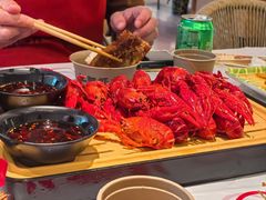 -肥肥虾庄·金牌油焖大虾(汉口城市广场店)