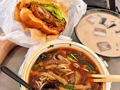 -魏家凉皮(博水商务大厦店)