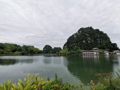 -星湖旅游景区七星岩