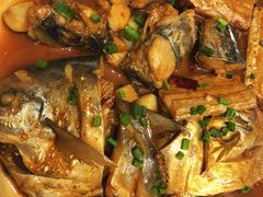 红烧杂鱼-名甬鲜坊·宁波海鲜(爱琴海店)