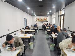 大堂-清真喜兰老丁羊汤特色小吃