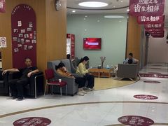 -雅悦齿科(顾村公园店)