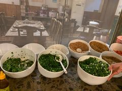 自助调料区-肖肖酸萝卜鱼火锅(总店)