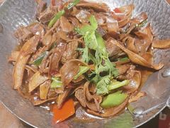 -雀舞云南菜(天津天河城购物中心店)