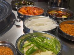 -哈哈碳都·牛肋条无限自助烤肉(宝龙店)