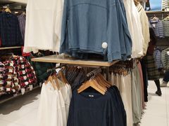 -优衣库(上海金桥国际商业广场店)