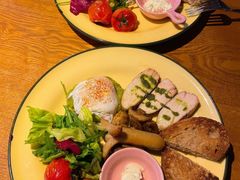 -JINNS锦时 steak&pizza(浸信会礼拜堂旧址店)