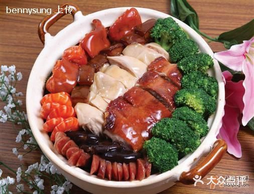 香港围村盆菜图片