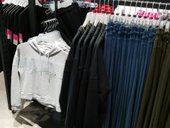 -PUMA品牌自营折扣店(武汉永旺梦乐城店)