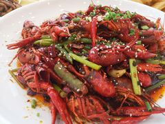 -鑫巴蜀小镇 · 水煮鱼专研店(玉桥店)