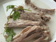 手抓羊肉-撒拉花儿·新疆菜·清真(太阳宫店)