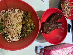 -小龙大肉面馆