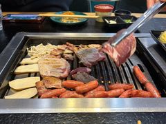 -臻牛烤肉