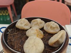 -莱莱小笼·乔艾
