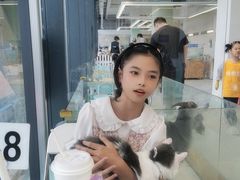 -怪兽屋·羊驼·猫咖·狗咖(俊华广场店)