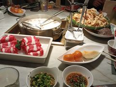 -尚尚仙·酸汤猪手·猪肚鸡火锅(华联万柳购物中心店)