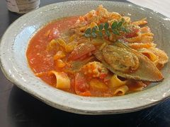 鲜番茄海鲜宽扁意面-A30 BISTRO