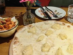 -JINNS锦时 steak&pizza(浸信会礼拜堂旧址店)
