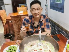-茸梅路右拐龙虾-农家菜(松江店)