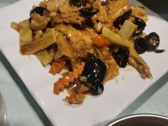 滑溜肉片-添福来墨鱼饺子 · 海鲜东北菜(泡崖店)