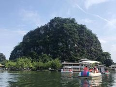 -星湖旅游景区七星岩