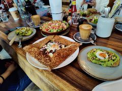 牛油果煮蛋吐司-RAC BAR(安福路店)