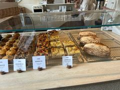 -VERIE BAKEHOUSE