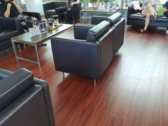 -杭州中升之星奔驰4S店(滨江店)