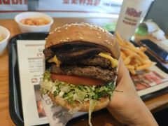 -The Habit Burger Grill 哈比特汉堡(复兴soho店)