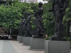 -英雄广场