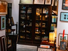-邊城書店