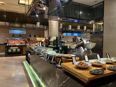 -广州万富希尔顿酒店·感趣自助餐厅·金秋蟹宴生蚝海鲜刺身