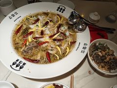 -渔语鱼酸菜鱼新川菜(来福士店)