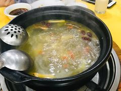 -濠轩阁特色生蚝火锅(水湾路店)