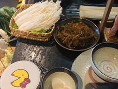 -湊湊火锅·茶憩(新中关购物中心店)