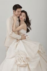 -现代经典婚纱摄影