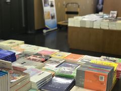 -外研书店(北京外国语大学西校区北外国际大厦店)