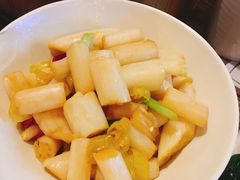 香辣藕尖-胡桃里音乐酒馆(海雅缤纷城店)