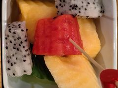 水果四拼-吉布鲁牛排海鲜自助(成都大悦城店)