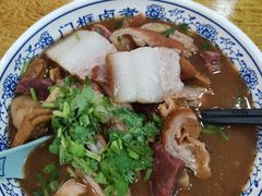 卤煮火烧-门框胡同百年卤煮(新街口店)