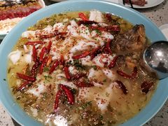 -姚姚酸菜鱼·金戈戈香港豉油鸡(喜荟城联名店)