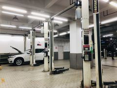 -上海宝信宝马4S店